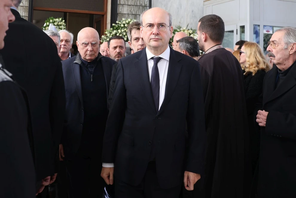 Συγκινεί ο επικήδειος της Λένας Παπαληγούρα για τον πατέρα της ΦΩΤΟ