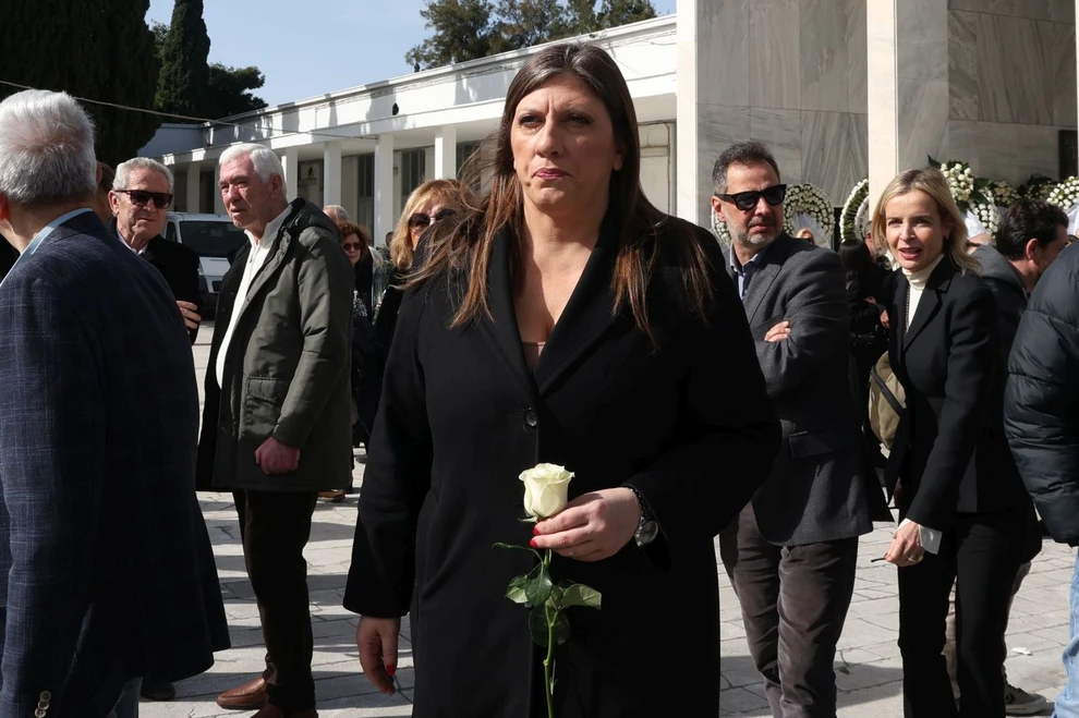 Συγκινεί ο επικήδειος της Λένας Παπαληγούρα για τον πατέρα της ΦΩΤΟ