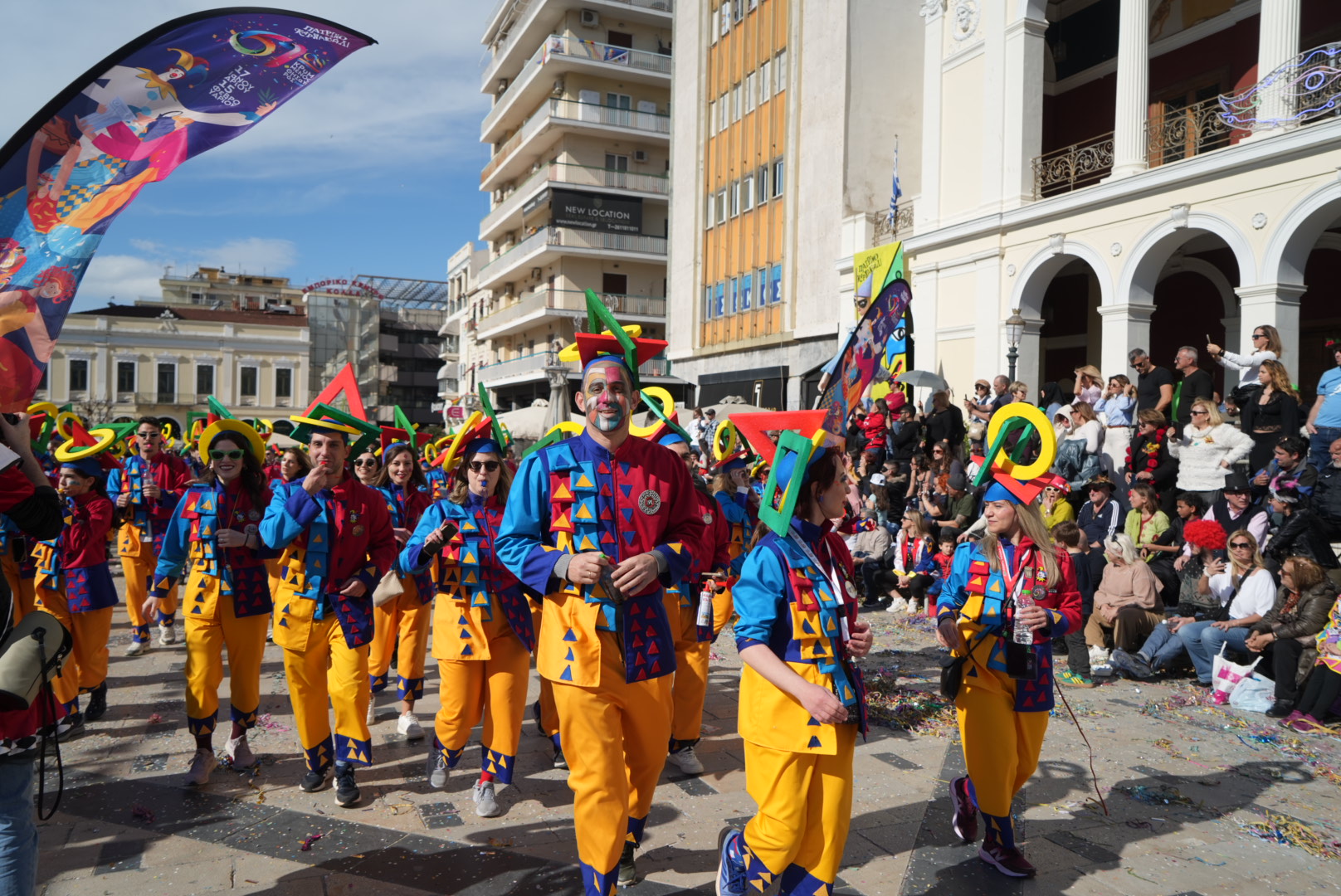 Μεγάλη Παρέλαση Πατρινού Καρναβαλιού 2026: Τα έδωσαν «όλα» τα πληρώματα ΦΩΤΟ 28 Μεγάλη Παρέλαση Πατρινού Καρναβαλιού 2026: Τα έδωσαν «όλα» τα πληρώματα ΦΩΤΟ
