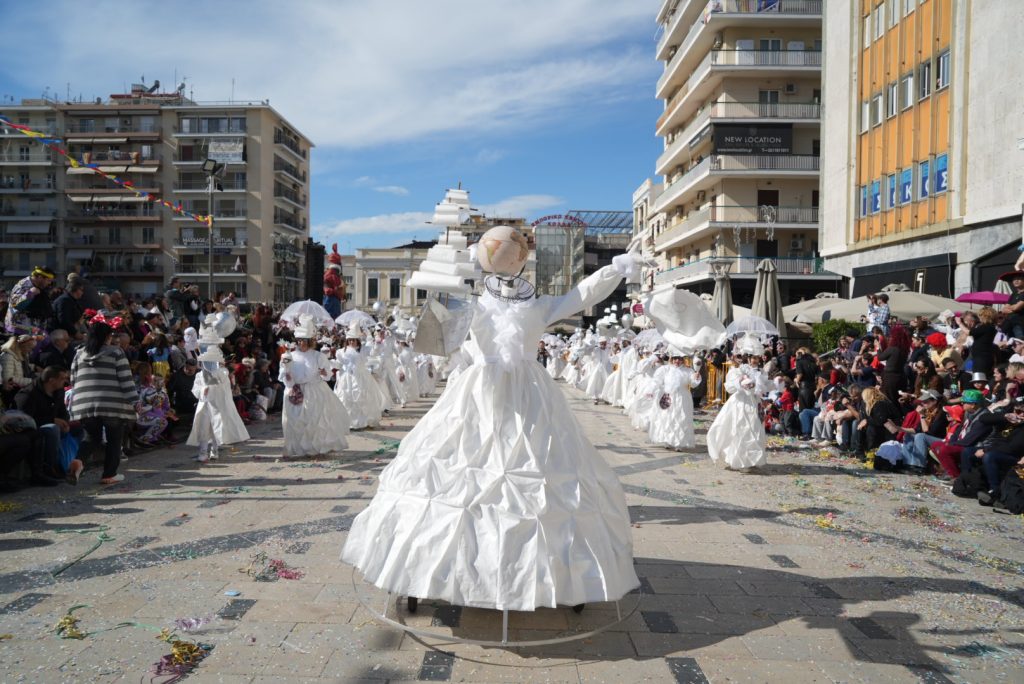 Μεγάλη Παρέλαση Πατρινού Καρναβαλιού 2026: Τα έδωσαν «όλα» τα πληρώματα ΦΩΤΟ 46 Μεγάλη Παρέλαση Πατρινού Καρναβαλιού 2026: Τα έδωσαν «όλα» τα πληρώματα ΦΩΤΟ