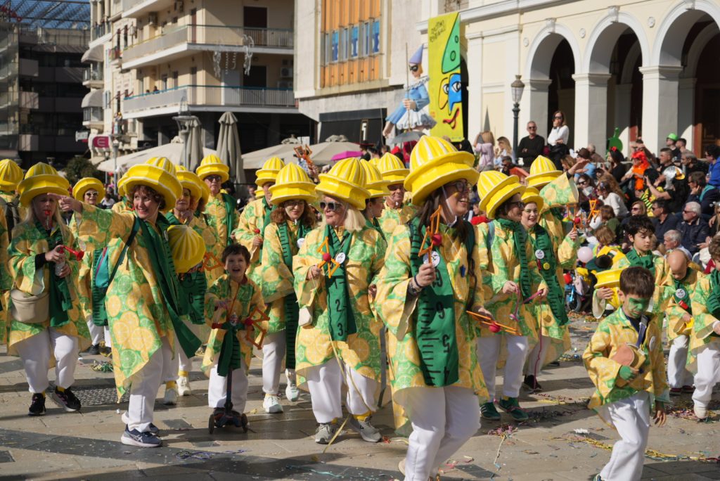 Μεγάλη Παρέλαση Πατρινού Καρναβαλιού 2026: Τα έδωσαν «όλα» τα πληρώματα ΦΩΤΟ 49 Μεγάλη Παρέλαση Πατρινού Καρναβαλιού 2026: Τα έδωσαν «όλα» τα πληρώματα ΦΩΤΟ