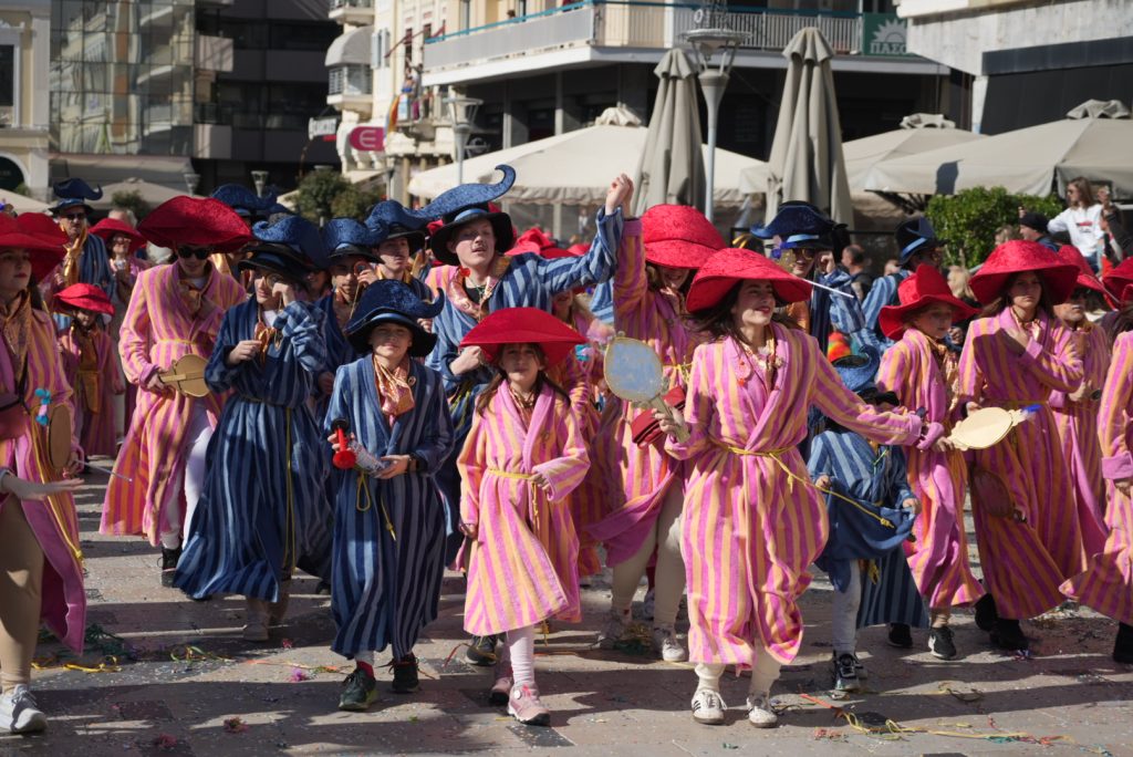 Μεγάλη Παρέλαση Πατρινού Καρναβαλιού 2026: Τα έδωσαν «όλα» τα πληρώματα ΦΩΤΟ 55 Μεγάλη Παρέλαση Πατρινού Καρναβαλιού 2026: Τα έδωσαν «όλα» τα πληρώματα ΦΩΤΟ