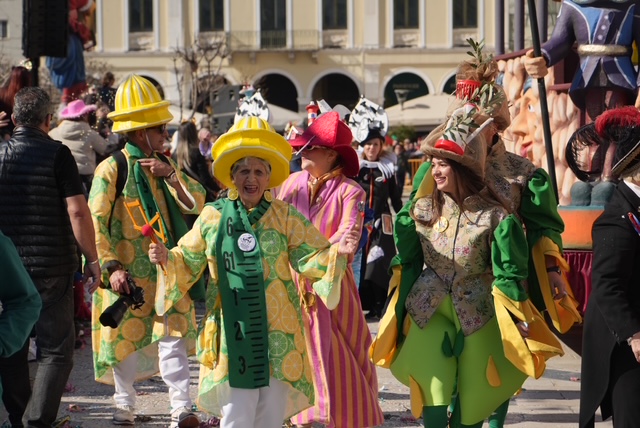 Μεγάλη Παρέλαση Πατρινού Καρναβαλιού 2026: Τα έδωσαν «όλα» τα πληρώματα ΦΩΤΟ 28 Μεγάλη Παρέλαση Πατρινού Καρναβαλιού 2026: Τα έδωσαν «όλα» τα πληρώματα ΦΩΤΟ