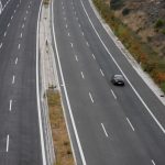 Μέγαρα: Γκάζι στα 203 χλμ/ώρα, πρόστιμο και μια απόπειρα... δωροδοκίας