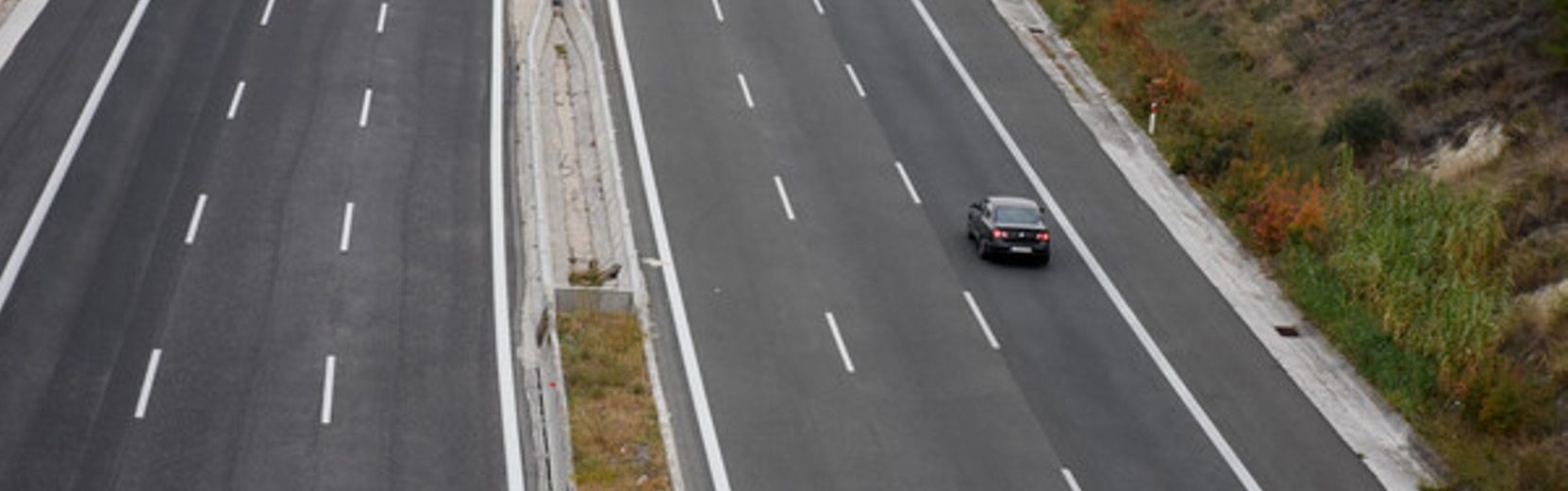 Μέγαρα: Γκάζι στα 203 χλμ/ώρα, πρόστιμο και μια απόπειρα... δωροδοκίας