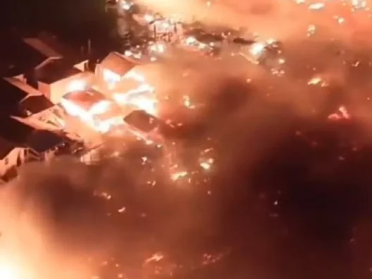 Φιλιππίνες: Τεράστια πυρκαγιά με 1.000 σπίτια κατεστραμμένα ολοσχερώς ΒΙΝΤΕΟ