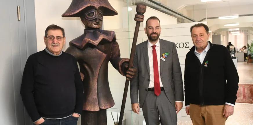 Πάτρα: Υπογράφηκε προγραμματική σύμβαση Δήμου – Περιφέρειας για το Καρναβάλι 2026