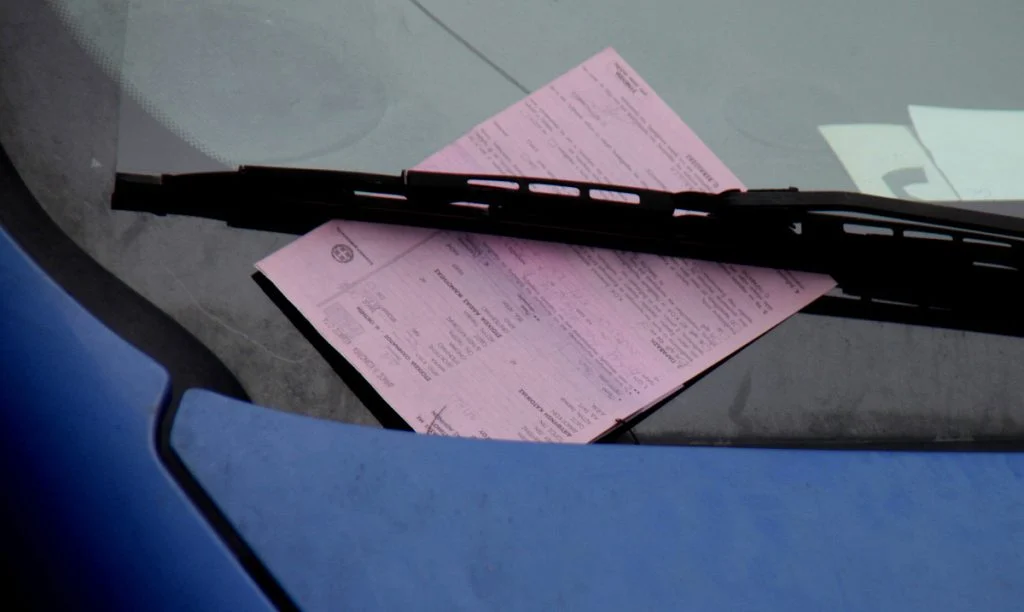 Πάτρα: Οδηγούσε ενώ η Αστυνομία του είχε πάρει τα χαρτιά