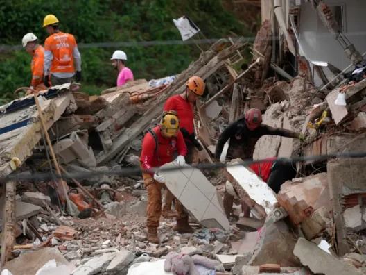 Βραζιλία: Δεκάδες νεκροί και αγνοούμενοι εξαιτίας κατολισθήσεων ΒΙΝΤΕΟ - ΦΩΤΟ