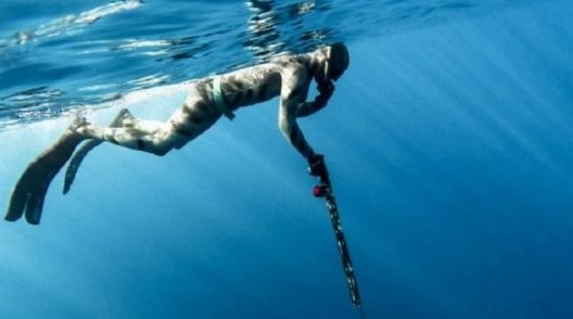 Ρίο: Nέες έρευνες για τον ψαροτουφεκά που «πνίγηκε» - Περίεργο αίτημα του Λιμενικού για άρση του τηλεφωνικού απορρήτου - Τα σενάρια