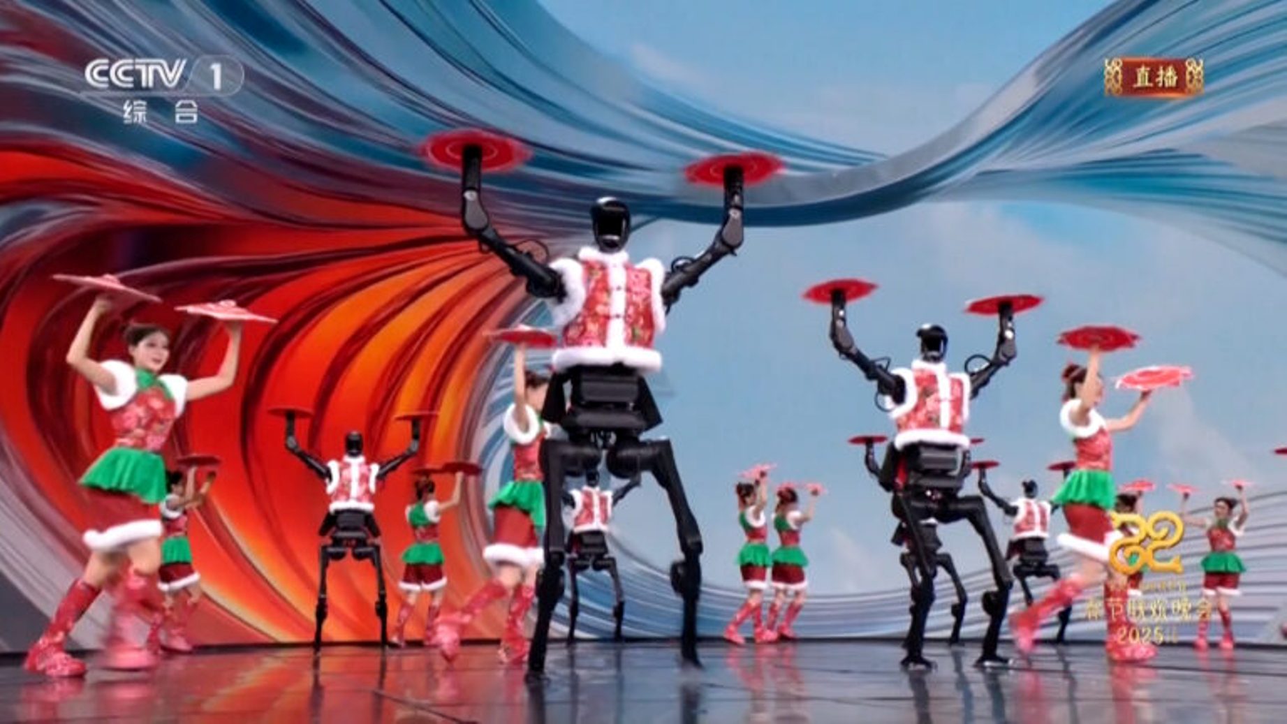 Χορευτές ρομπότ επί σκηνής με ανθρώπους σε ένα πρωτόγνωρο θέαμα ΒΙΝΤΕΟ