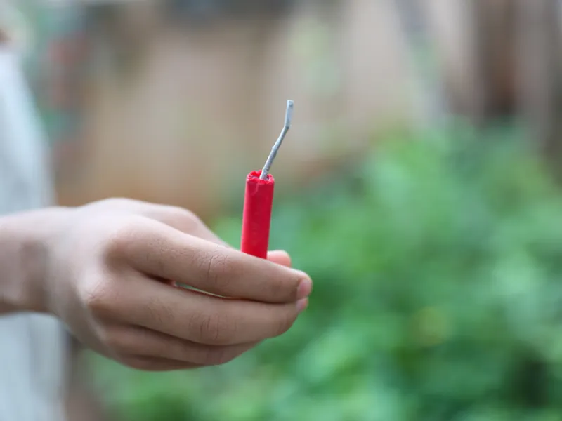 Πτολεμαΐδα: Τραυματισμός 17χρονου από κροτίδα, με κίνδυνο ακρωτηριασμού