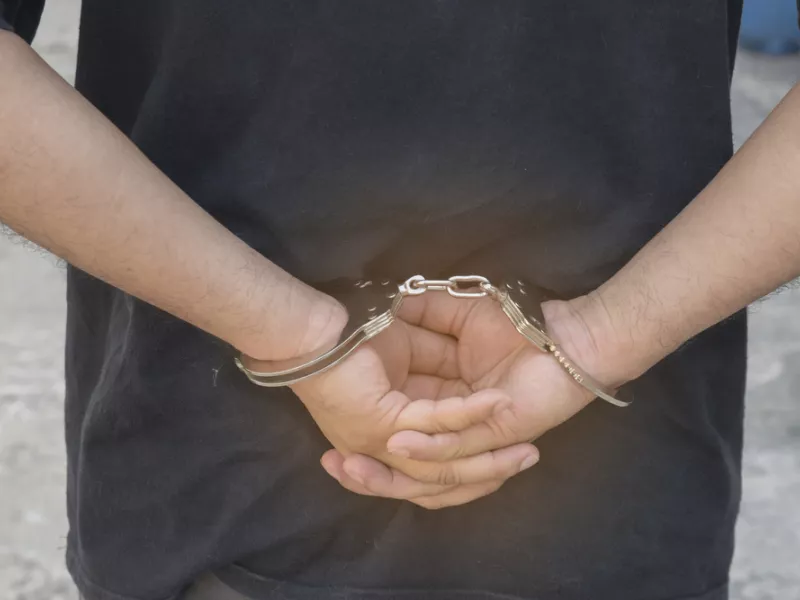 Προσαγωγή του Αρχιφύλακα φυλακών Δομοκού