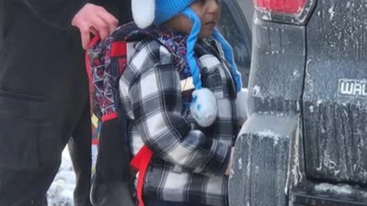 Επέστρεψε στο σπίτι του ο 5χρονος που είχε συλλάβει η ICE ΦΩΤΟ - ΒΙΝΤΕΟ