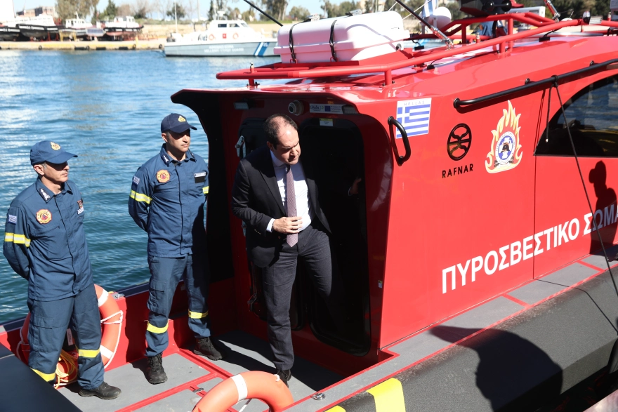 Πάτρα: Αποκτά υπερσύγχρονο πυροσβεστικό σκάφος ΦΩΤΟ