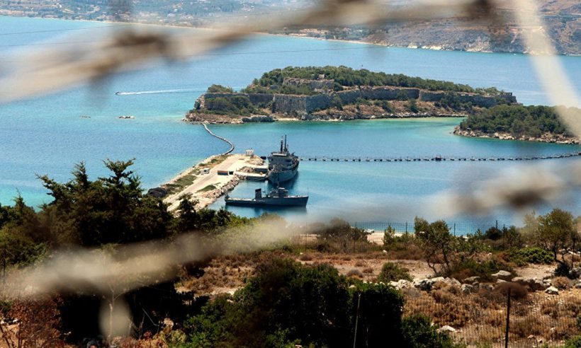 Σούδα: Σύλληψη για κατασκοπεία στη βάση - Τι βρέθηκε στην κατοχή Πολωνού ΝΕΟΤΕΡΑ