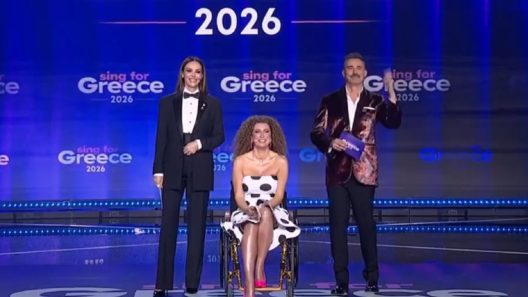 Παρουστιαστές του Τελικού Μπέτυ Μαγγίρα, Κατερίνα Βρανά, Γιώργος Καπουτζίδης