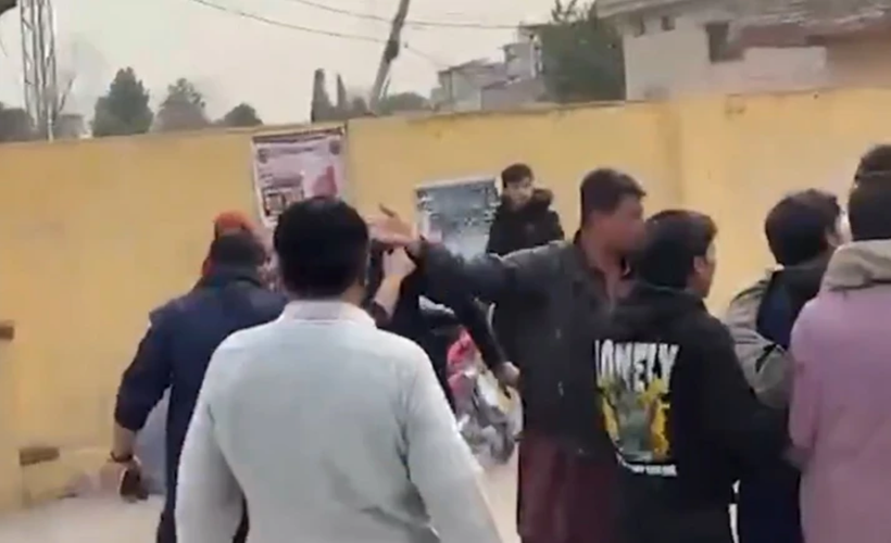 Νεκροί και δεκάδες τραυματίες από έκρηξη σε Τέμενος ΒΙΝΤΕΟ