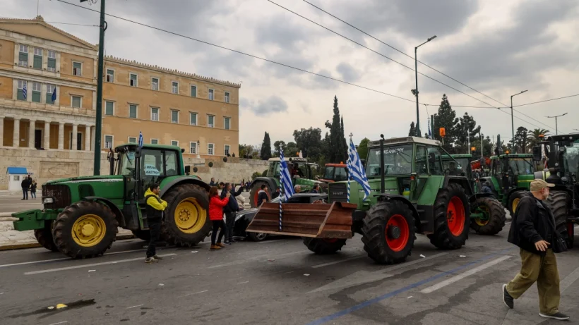 Αχαΐα: Στο συλλαλητήριο του Συντάγματος, σήμερα, με τρακτέρ, Αγρότες, Κτηνοτρόφοι, Μελισσοκόμοι