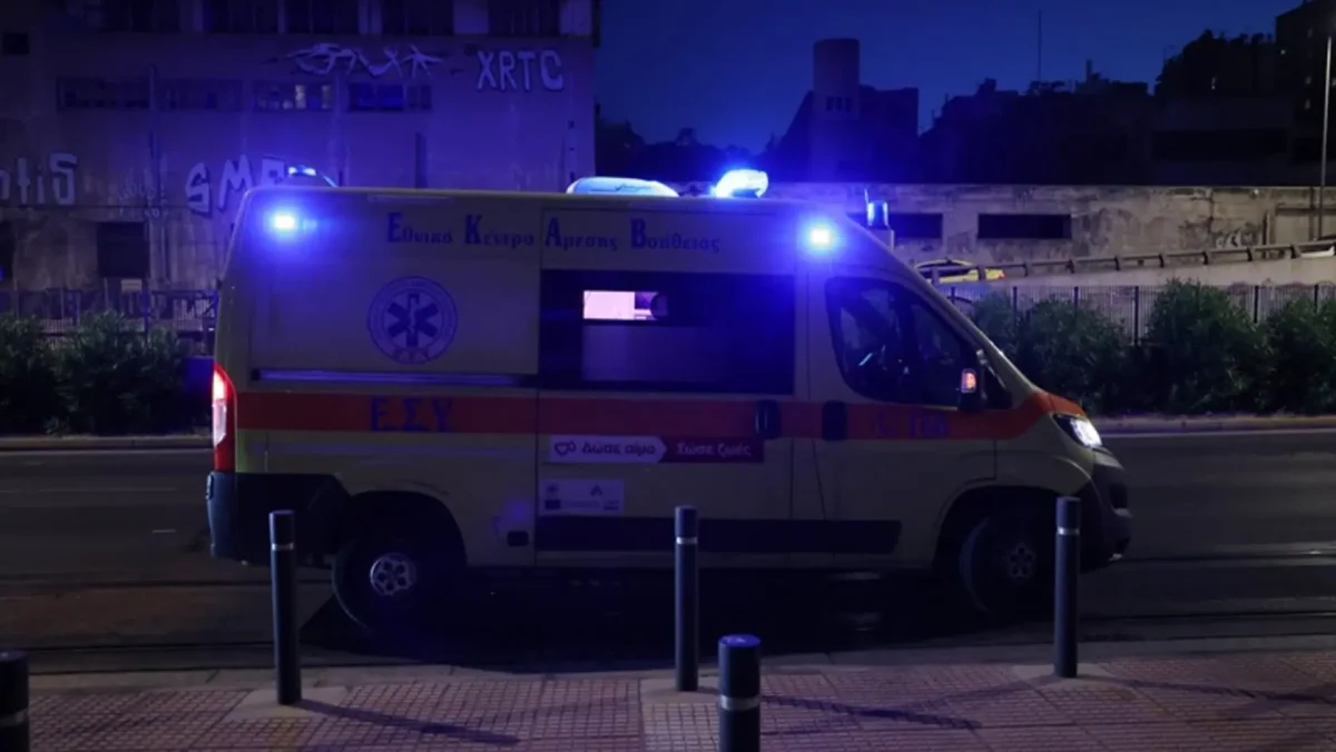 Θεσσαλονίκη: 17χρονος νεκρός σε τροχαίο, με μία σύλληψη 4 Θεσσαλονίκη: 17χρονος νεκρός σε τροχαίο, με μία σύλληψη
