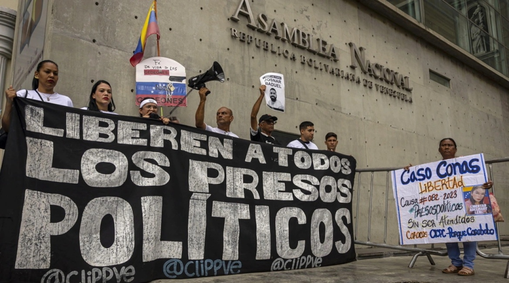 Χορηγήθηκε αμνηστία σε 379 πολιτικούς κρατούμενους στη Βενεζουέλα 26 Χορηγήθηκε αμνηστία σε 379 πολιτικούς κρατούμενους στη Βενεζουέλα