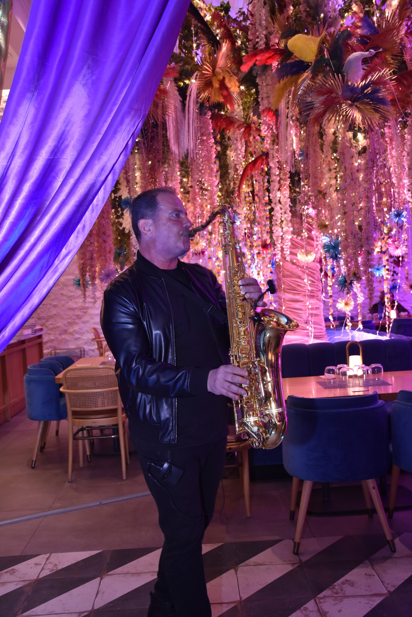 Πίτα αγάπης και προσφοράς με τρία φλουριά, από τον Safety Project, στην Πάτρα ΦΩΤΟ