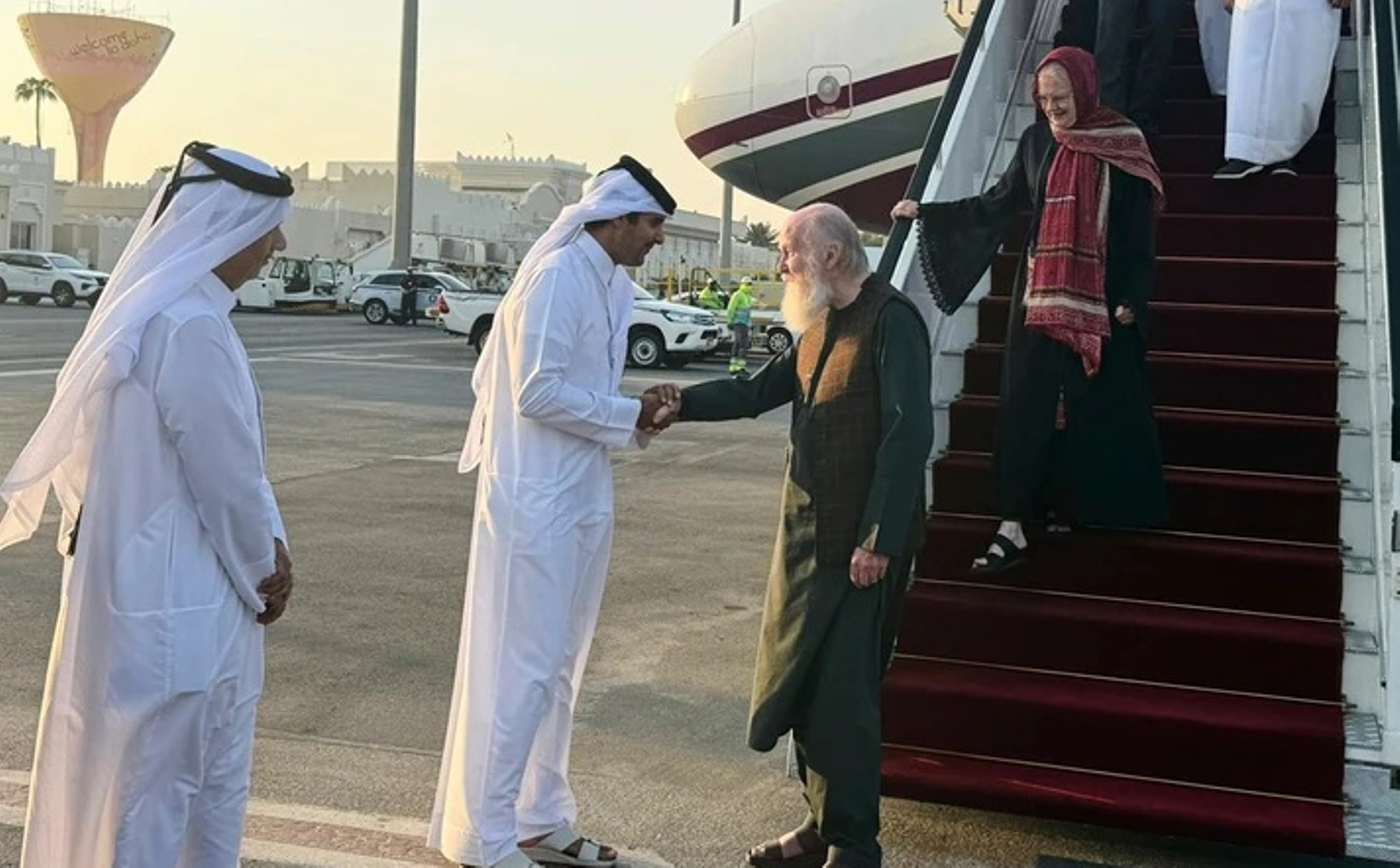 Καμπούλ: Ηλικιωμένο ζευγάρι Βρετανών φυλακίστηκε σε διαβοήτη φυλακή των Ταλιμπάν μαζί με βιαστές ΒΙΝΤΕΟ 24 Καμπούλ: Ηλικιωμένο ζευγάρι Βρετανών φυλακίστηκε σε διαβοήτη φυλακή των Ταλιμπάν μαζί με βιαστές ΒΙΝΤΕΟ