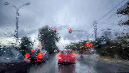 Καιρός: Βροχές, καταιγίδες και χαλαζοπτώσεις σήμερα