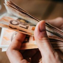 ΕΦΚΑ & ΔΥΠΑ: Ποιοι πάνε ταμείο έως τις 17 Απριλίου (Λίστα) 17 ΕΦΚΑ & ΔΥΠΑ: Ποιοι πάνε ταμείο έως τις 17 Απριλίου (Λίστα)