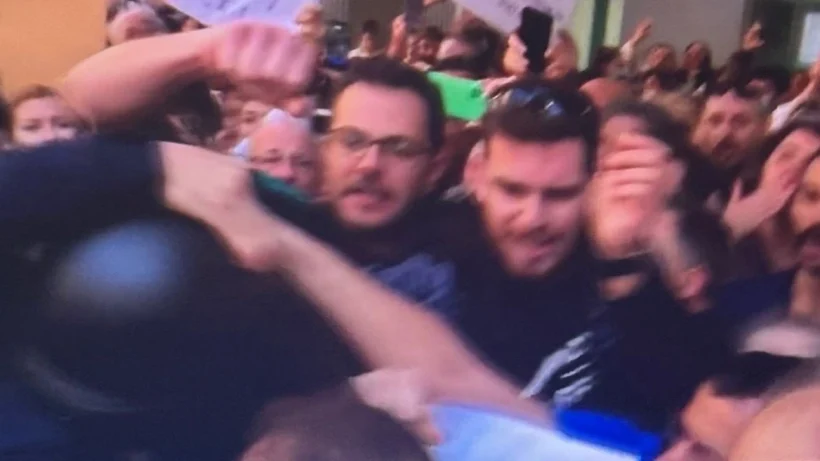 Πάτρα: Ο Άδωνις τα βάζει με τον πρ. γιατρό του Νοσοκομείου Ρίου Δ. Ζιαζιά