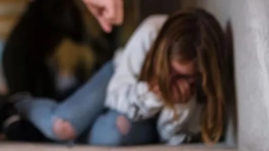 Πάτρα: Δικογραφία για δυο ανήλικες που έστειλαν στο νοσοκομείο συμμαθήτριας τους