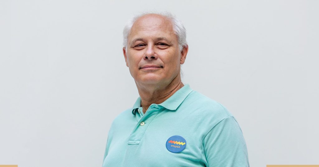 «Μια κραυγαλέα εσωτερική αντίφαση του Συντάγματός μας»