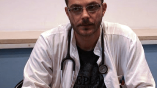 Αχαΐα: Διαμαρτυρία των Νοσοκομειακών Ιατρών για Αδωνι - Τον καταγγέλλουν για την σύλληψη Ζιαζιά στο Νοσοκομείο Νικαίας