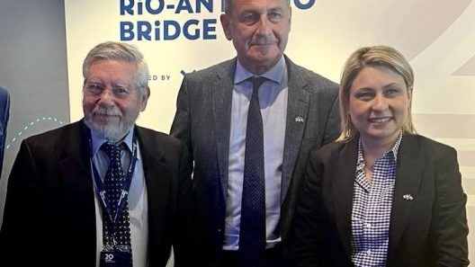 Η Αλεξοπούλου για τη διεθνή διάκριση του καθηγητή Πανεπιστημίου Πατρών Μ. Φαρδή