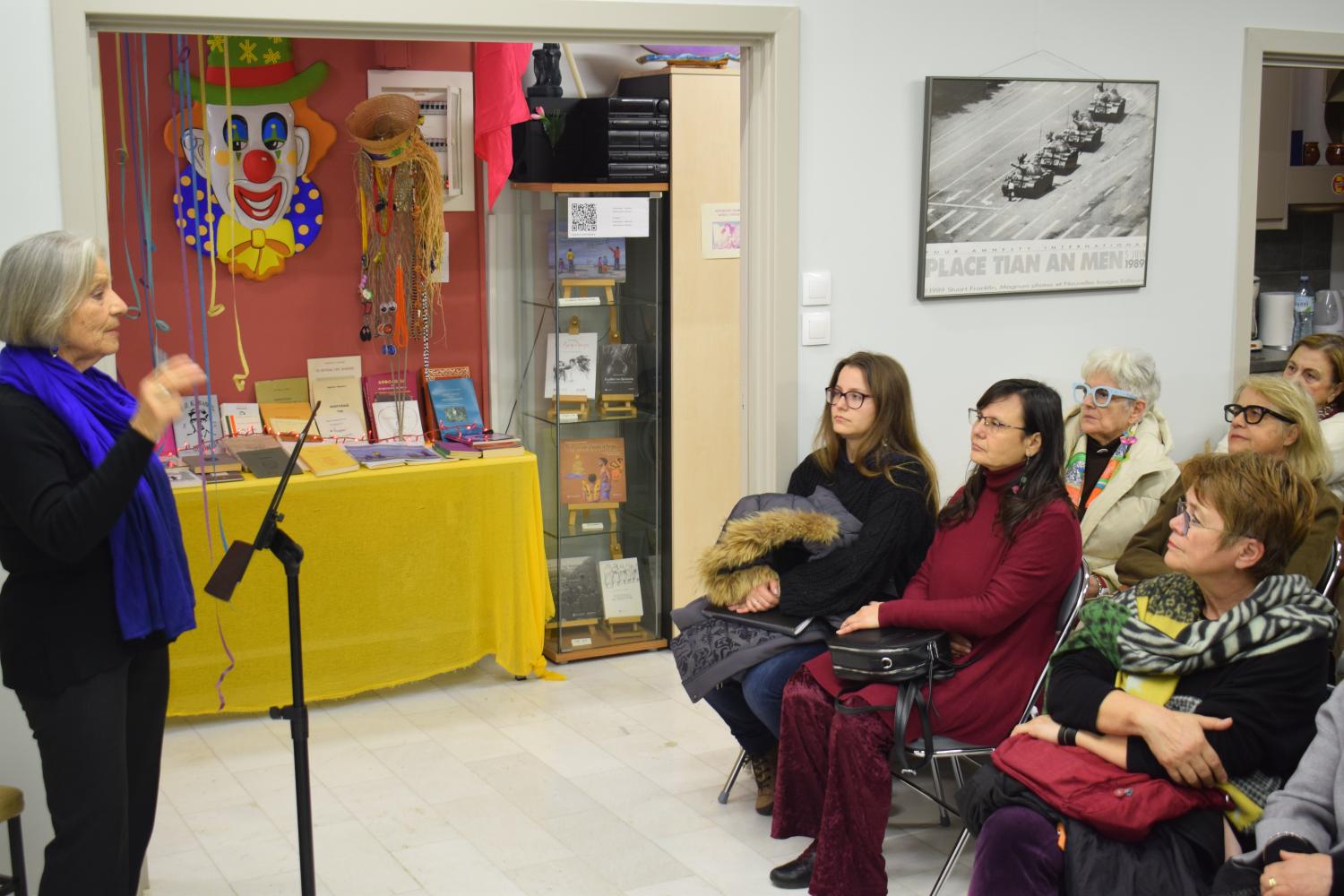 Aφήγηση της ιστορίας του Πατρινού Καρναβαλιού από την ιστορικό Γ. Καΐκα στην Κοινο_Τοπία ΦΩΤΟ