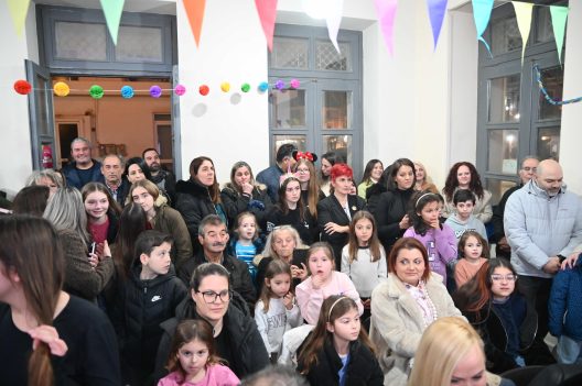 Το Καρναβάλι της Αχαγιάς κορυφώνεται με Στικούδη ΦΩΤΟ