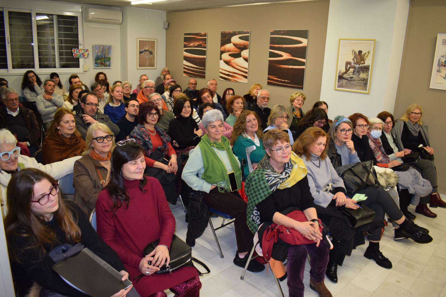 Aφήγηση της ιστορίας του Πατρινού Καρναβαλιού από την ιστορικό Γ. Καΐκα στην Κοινο_Τοπία ΦΩΤΟ