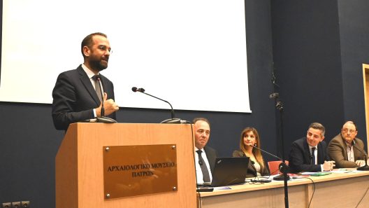 Πάτρα: Φαρμάκης για τη νέα Κοινή Αγροτική Πολιτική - «Από το μοντέλο που μοιράζει σε αυτό που χτίζει» ΦΩΤΟ