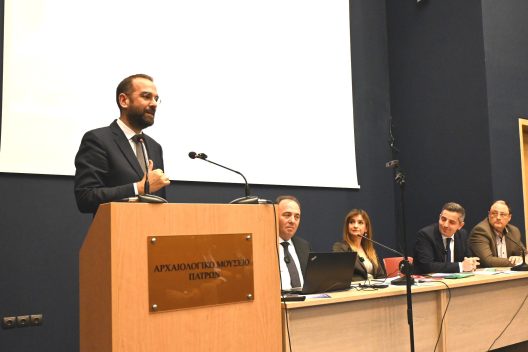 Πάτρα: Φαρμάκης για τη νέα Κοινή Αγροτική Πολιτική - «Από το μοντέλο που μοιράζει σε αυτό που χτίζει» ΦΩΤΟ