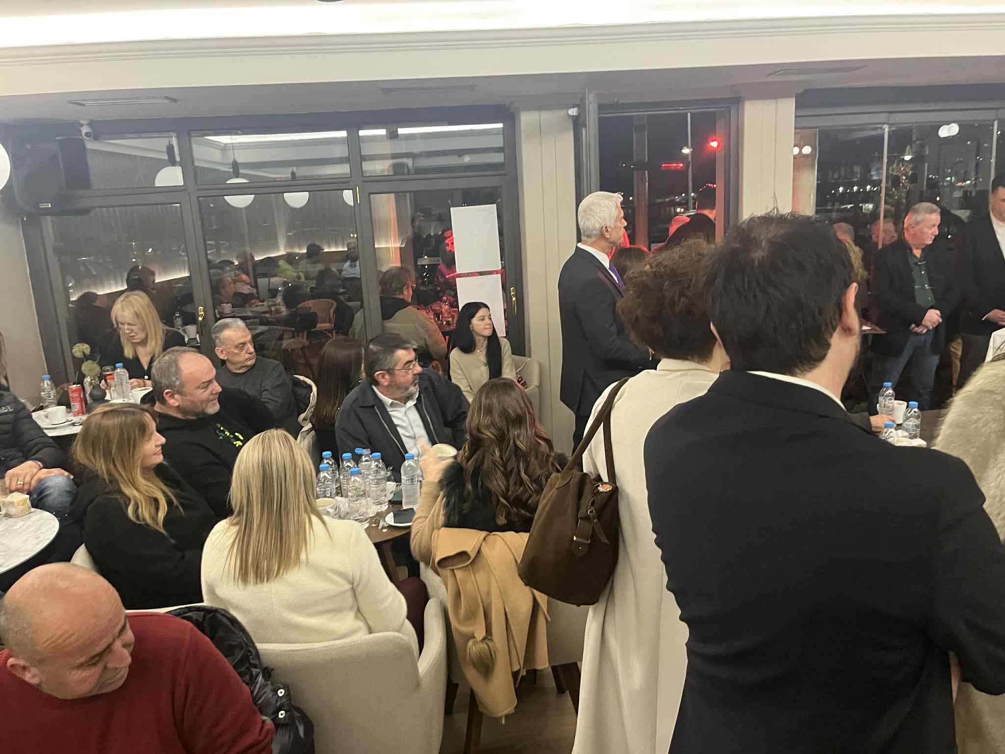 Αμφιλοχία: Πολιτικό μήνυμα Σκιαδαρέση, «η περιφέρεια δεν είναι στο περιθώριο» ΦΩΤΟ 31 Αμφιλοχία: Πολιτικό μήνυμα Σκιαδαρέση, «η περιφέρεια δεν είναι στο περιθώριο» ΦΩΤΟ
