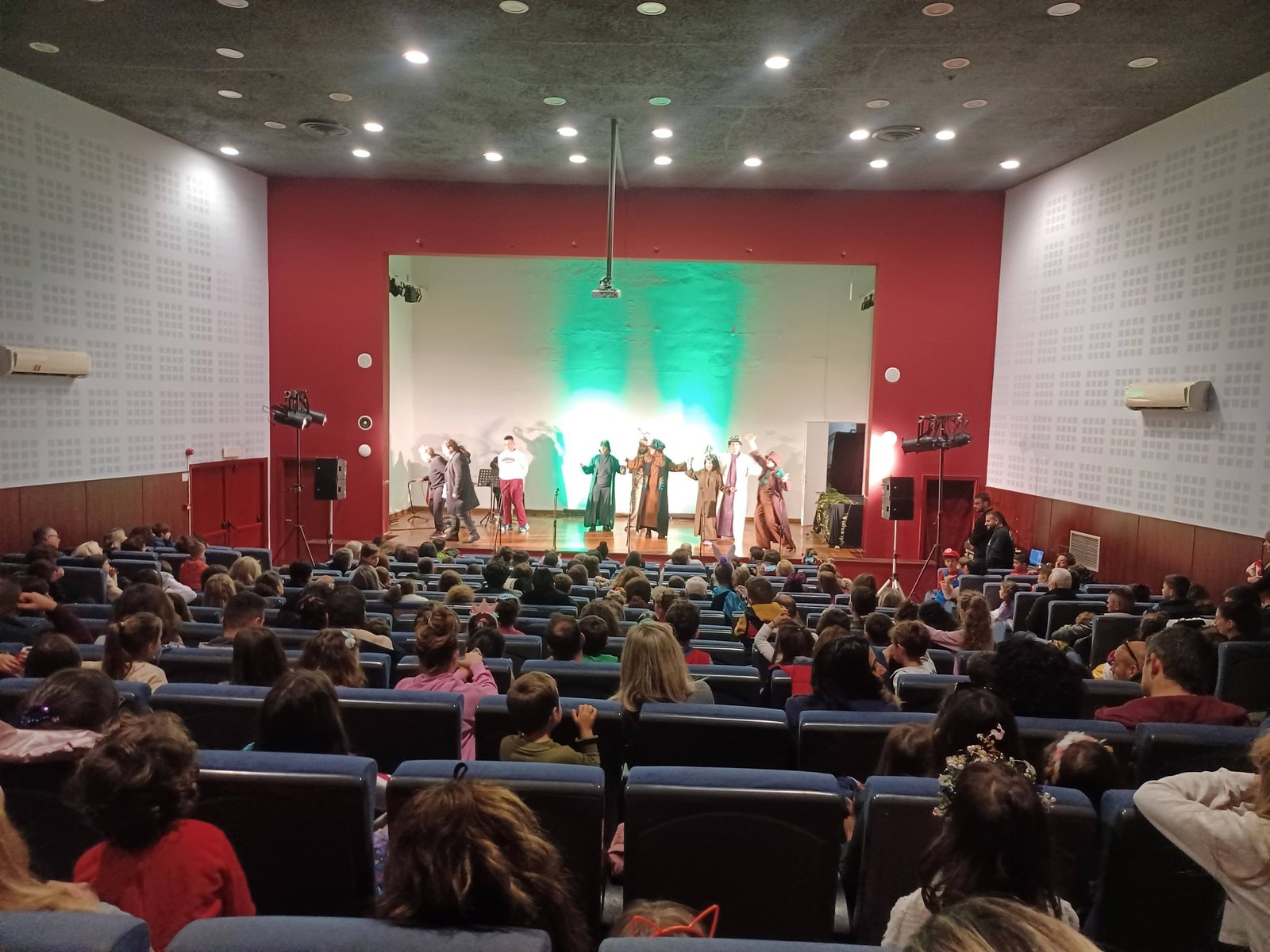 «Θεατροκαρναβαλοξεφαντώματα» από την Πολυφωνική ΦΩΤΟ