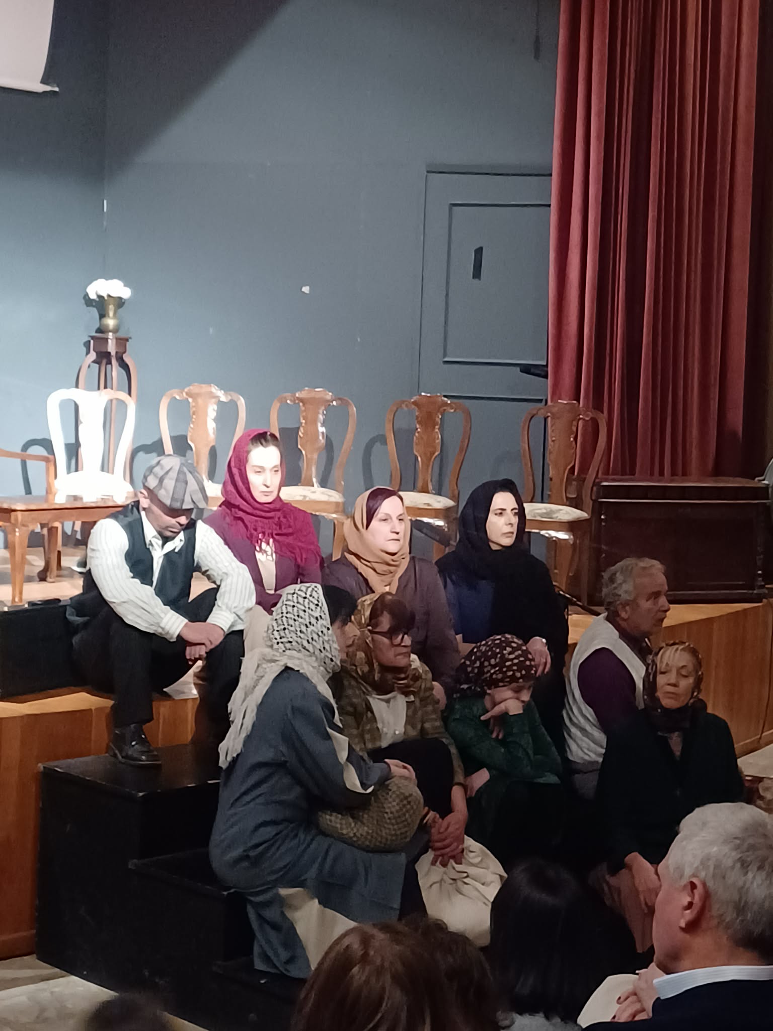 Συγκλονιστική παράσταση της Πολυφωνικής Πάτρας, «Η μικρή μας Σμύρνη» ΦΩΤΟ