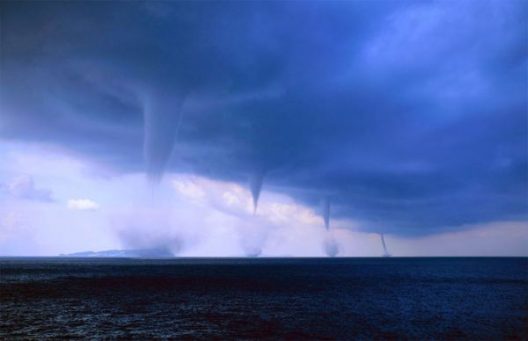 Ανεμοστρόβιλος στην Κέρκυρα, πλημμύρες στην Κεφαλονιά από την κακοκαιρία ΒΙΝΤΕΟ ΦΩΤΟ