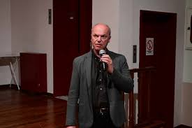 «Αιρετοί και αφηγήματα παραπληροφόρησης»