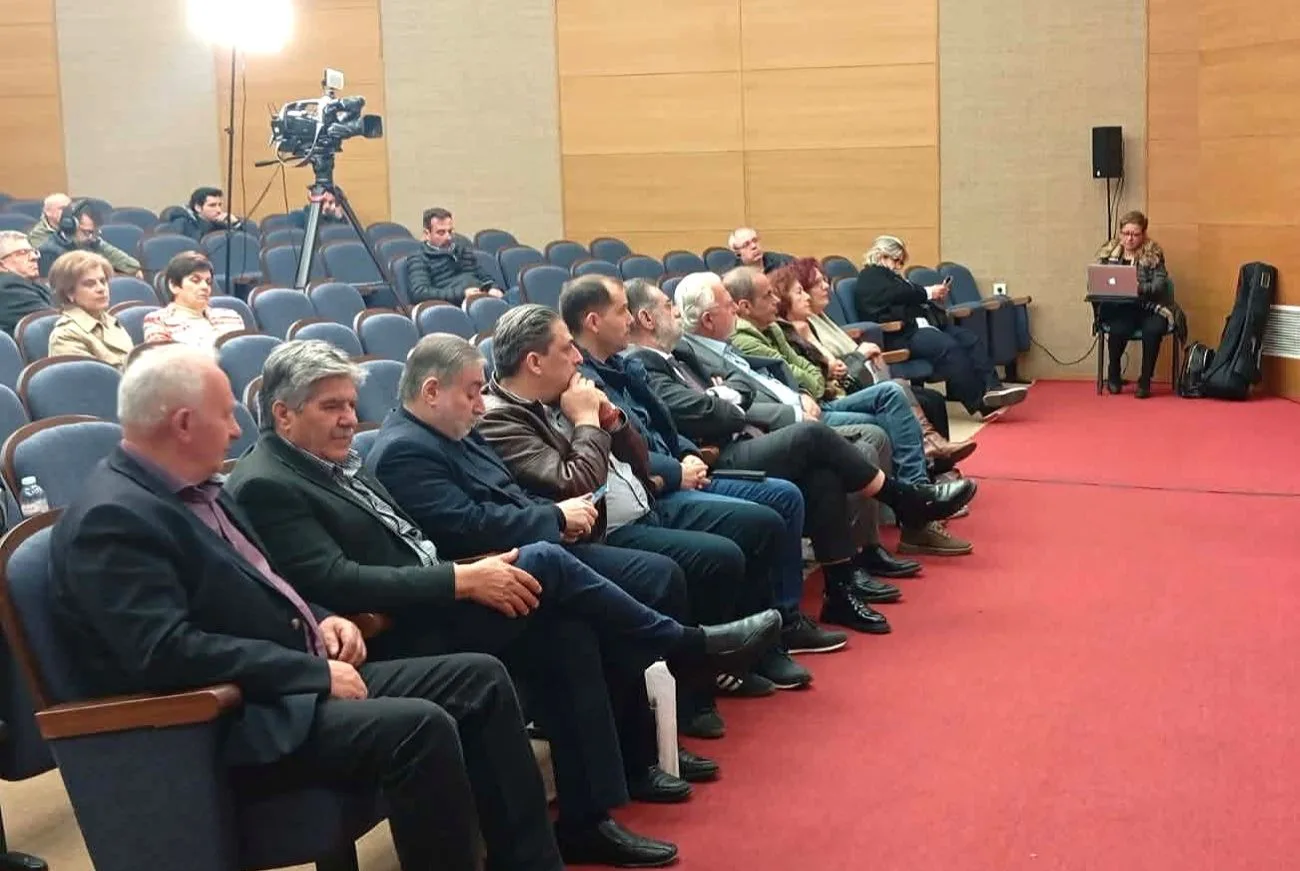 Εκδηλώσεις για τα 74 χρόνια από την εκτέλεση του Μπελογιάννη, στην Αμαλιάδα ΦΩΤΟ 33 Εκδηλώσεις για τα 74 χρόνια από την εκτέλεση του Μπελογιάννη, στην Αμαλιάδα ΦΩΤΟ