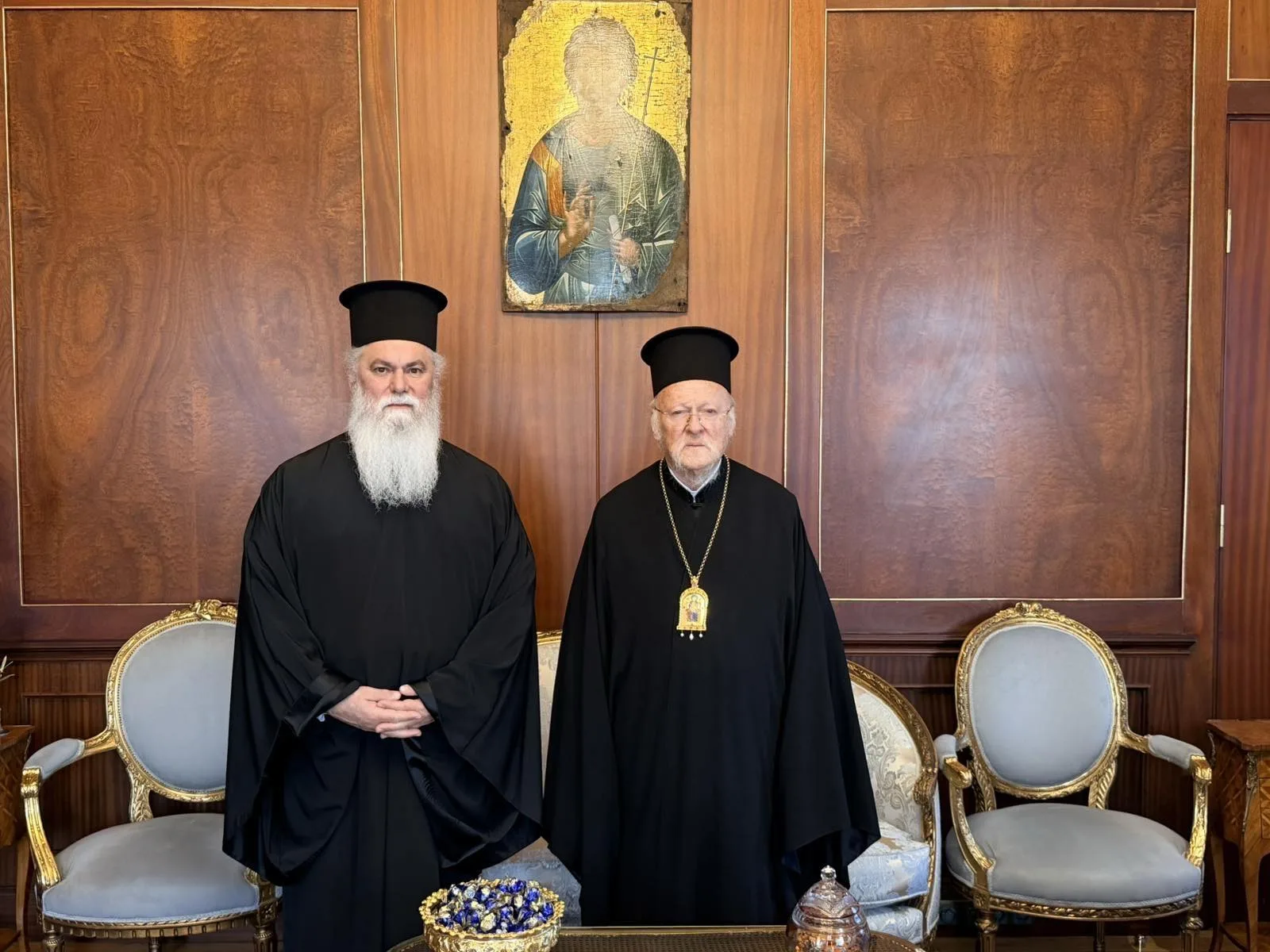 Στον Οικουμενικό Πατριάρχη Βαρθολομαίο ο Μητροπολίτης Καλαβρύτων και Αιγιαλείας Ιερώνυμος ΦΩΤΟ