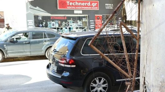 Αίγιο: Η περιπέπεια οδηγού, στον «λαβύρινθο» του πεζοδρομημένου Κέντρου ΦΩΤΟ