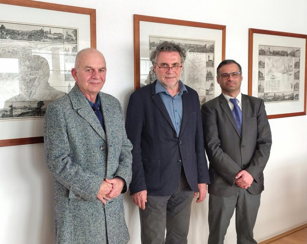 Συνάντηση της Ένωσης Συντακτών Επαρχιακού Τύπου με τον Πρέσβη της Τσεχίας