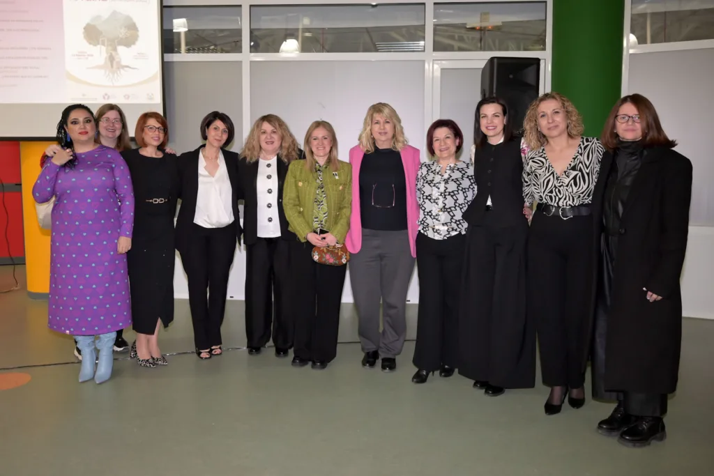 «Γυναίκα: χθες, σήμερα, αύριο. Μια ζωή γεμάτη ρόλους» από το Δίκτυο Μαιών ΦΩΤΟ 40 «Γυναίκα: χθες, σήμερα, αύριο. Μια ζωή γεμάτη ρόλους» από το Δίκτυο Μαιών ΦΩΤΟ