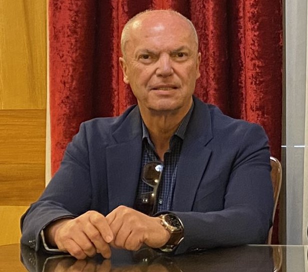 «Το ύφος και το περιεχόμενο της πολιτικής δημοτικής αντιπαράθεσης»